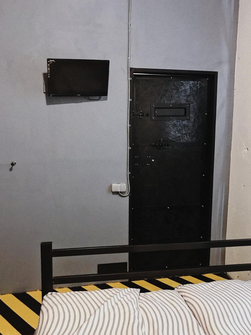 Hostel Alcatraz Київ Екстер'єр фото