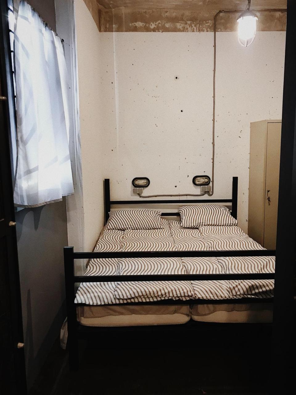 Hostel Alcatraz Київ Екстер'єр фото